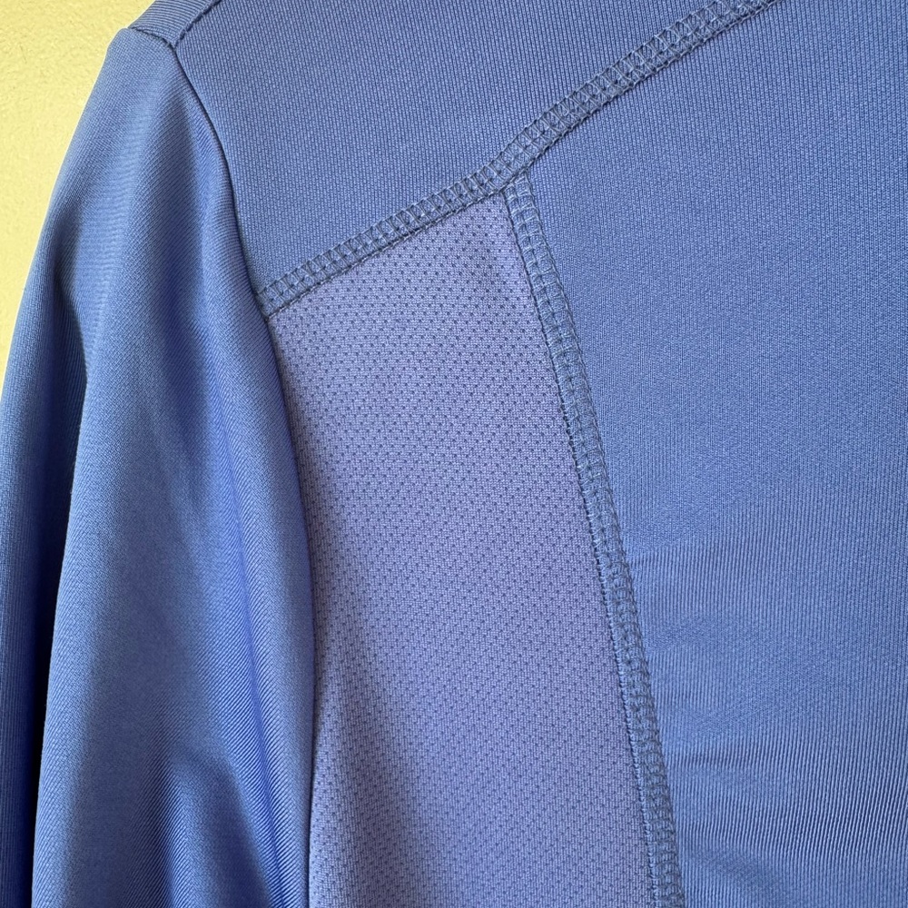 Walter Hagen Women's Full Zip Golf Athletic Jacket - XL - Blue Iris Color - Picture 5 of 7